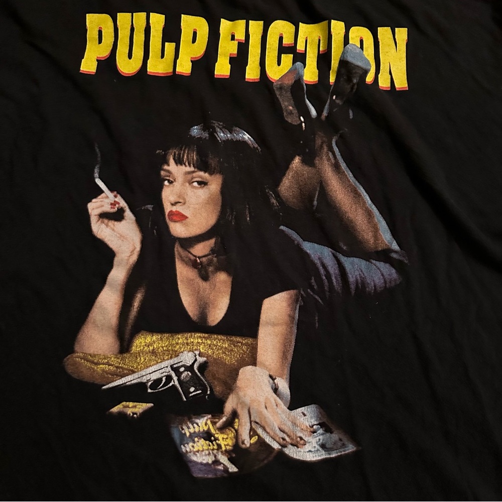 Vintage Pulp Fiction Movie Black Graphic Tee with Uma Thurman